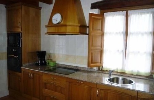 Penamellera Alta Cottage | House with GARDEN, COLUMPIO FOR CHILDREN, TERRACE, BARBECUE AND PANORAMIC VIEWS.