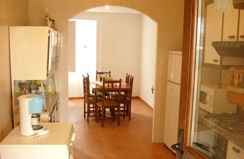 Aguino House | House with land with three bedrooms 50 meters from the beach in Castro