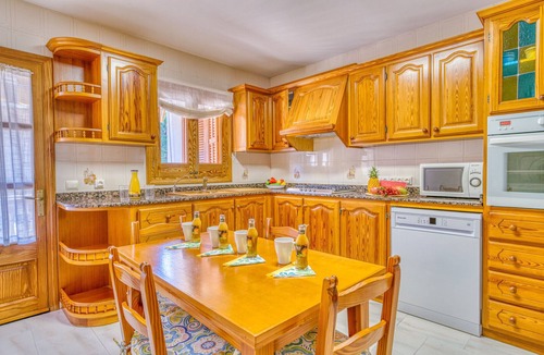 Alcudia Ski Chalet | House with pool Eden lago close to the beach