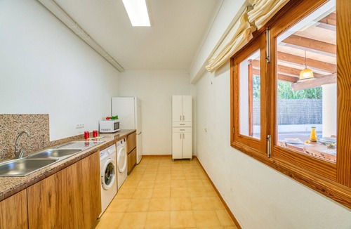Alcudia Ski Chalet | House with pool Eden lago close to the beach