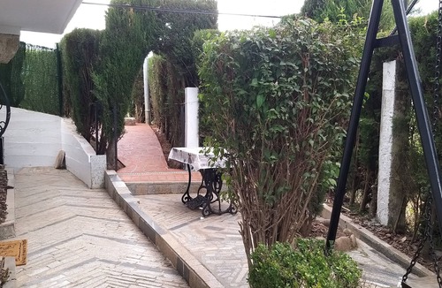 Castrelo de Mino House | House with pool in Ramíras, Ourense