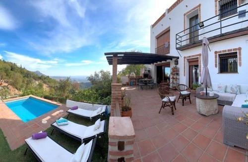 Gaucin Cottage | House with pool, terrace and fireplace in Gaucín