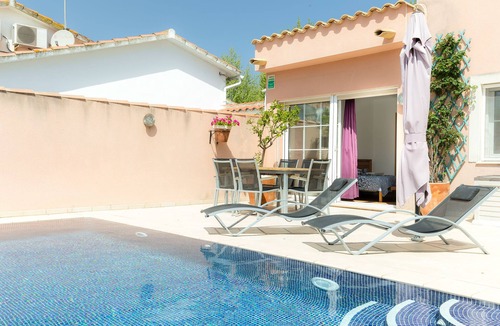 Castello d'Empuries House | House with private pool, large terrace, BBQ and FREE WIFI 15 min from the beach