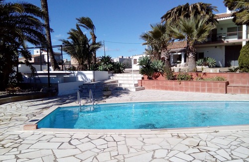 L'Ampolla House | House with private pool and barbecue
