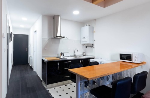 Old Town Apartment | Housingleon- Five Rooms Catedral