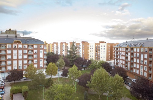Leon Apartment | Housingleon - new duplex with garage 500 meters from the historic center