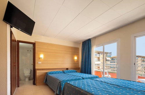 Santa Susanna Hotel | htop Summer Sun