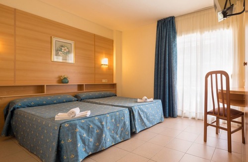 Santa Susanna Hotel | htop Summer Sun