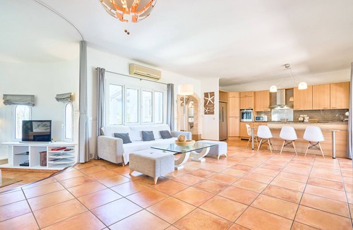 Cala d'Or House | Ibicenco-style villa with private pool near the marina