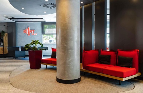 Castelldefels Hotel | Ibis Barcelona Castelldefels