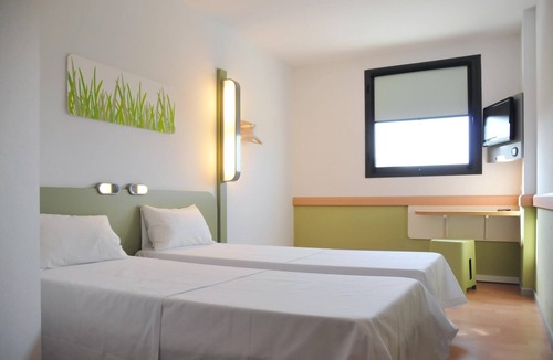 Fontajau House | ibis budget Girona Costa Brava