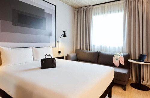 Las Tablas Hotel | ibis Madrid Norte Las Tablas