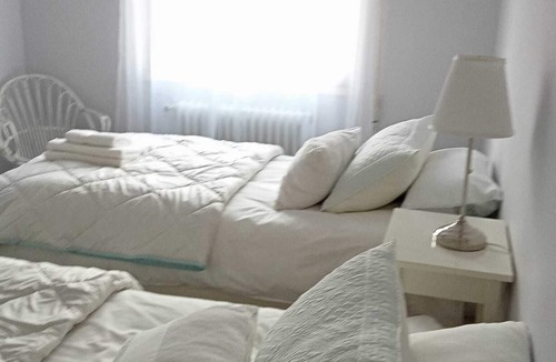 Haro Condo | Ideal downtown apartment