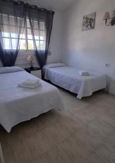 San Isidro House | Ideal for Families-Children's Play Area, Terrace, BBQ, WiFi
