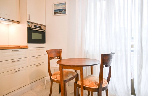 Arroyo de la Vega Apartment | Ideal Home: Cozy Space in Alcobendas with Private Terrace