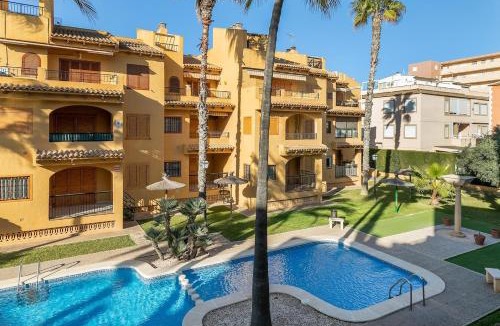 La Mata Apartment | IDEAL para VERANO con PISCINA e INVIERNO con COCINA de LEÑA