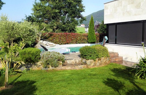 Sobremazas Villa | Idyllic detached house with gym pool and jacuzzi