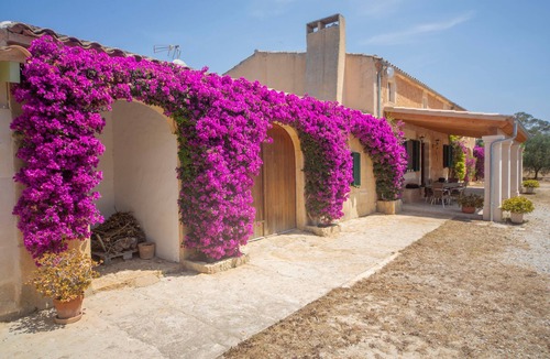 Felanitx House | Idyllic villa with terrace and pool — Villa Sa Clota Nova