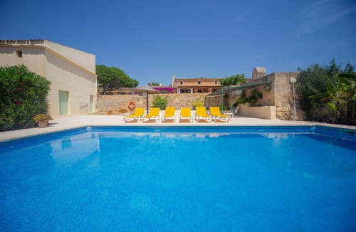 Felanitx House | Idyllic villa with terrace and pool — Villa Sa Clota Nova