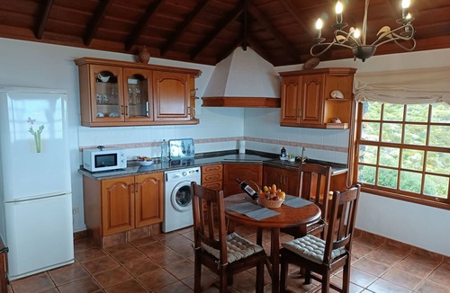 Villa de Mazo House | in Monte Breñas mit Grill, Terrasse und Garten by Interhome