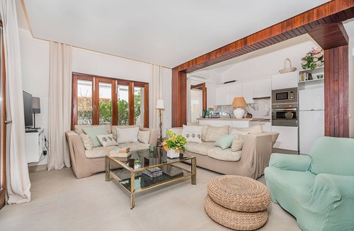 Puerto de Pollensa Villa | In perfect location to beach and city - Villa Hibiscus
