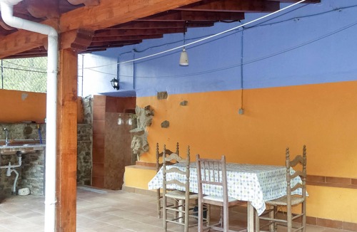 Laviana House | In the heart of Asturias welcomes you this colorful vacation home.