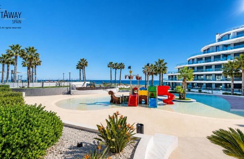 Els Arenals del Sol Apartment | Infinity View Penthouses by NRAS