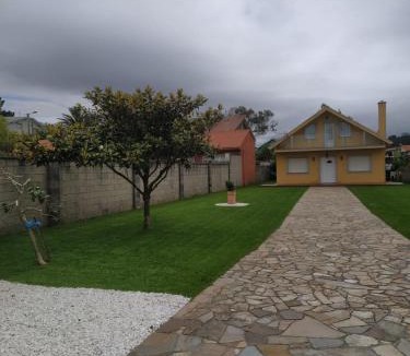 Malpica de Bergantinos House | Insua