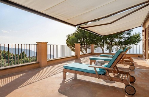 San Jose House | Inviting villa with private pool