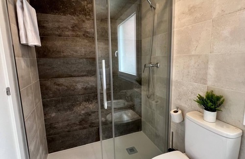 Haro House | Iraipe Haro Auto Check-in