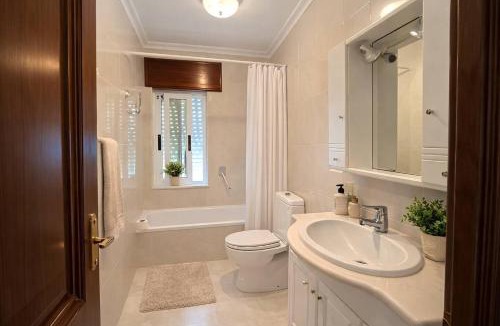Sarria House | Isa Rooms Sarria