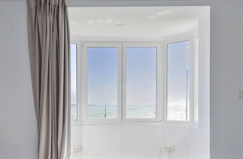 Chipiona Apartment | Isla Verde 7: Peaceful Morning Retreat Near the Sea
