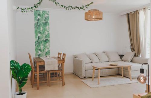 San Miguel de Abona Apartment | Isla Verde Studio Apartment Green Park