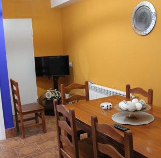 Villanueva de los Infantes Apartment | Jabalon bajo