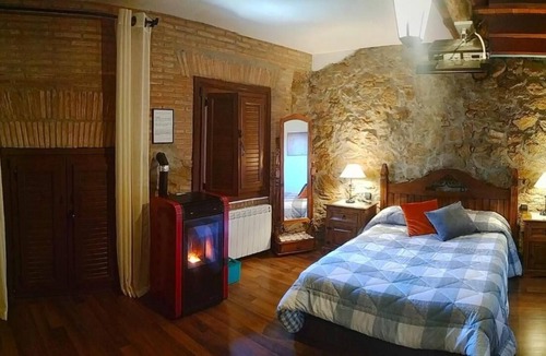 Neila de San Miguel Cottage | Jacuzzi Para Dos, Pueblo de Montaña, Vistas