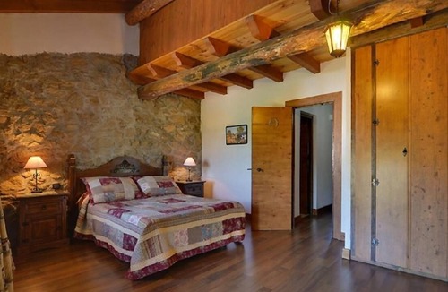 Neila de San Miguel Cottage | Jacuzzi Para Dos, Pueblo de Montaña, Vistas