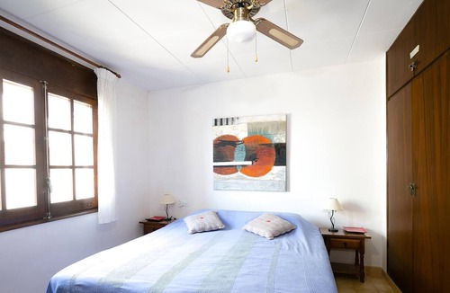 Almadraba-Canyelles Apartment | JOAN MARGARIT 3-A - Apartment in Puig Rom (Roses) with communal pool and beautiful sea views.