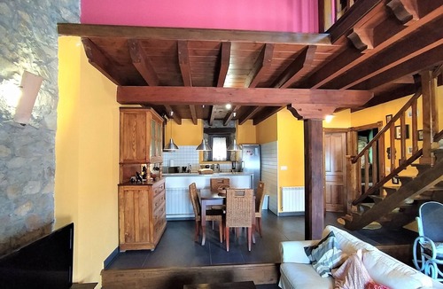 Rozuelo House | Joaquin's work, your refuge in El Bierzo.