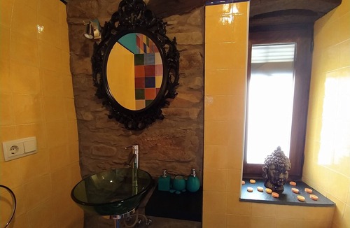 Rozuelo House | Joaquin's work, your refuge in El Bierzo.