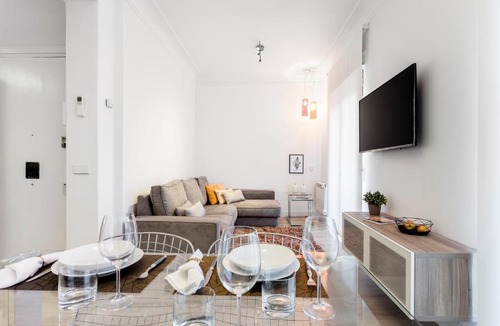 Chamberi Apartment | Jose Abascal Apartment by Flatsweethome