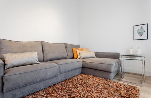 Chamberi Apartment | Jose Abascal Apartment by Flatsweethome