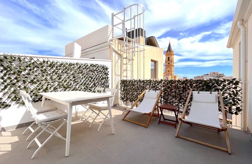 La Trinidad Apartment | JUAN DE AUSTRIA Central Penthouse