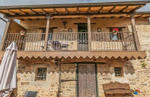 Valdespino de Somoza House | Jumaca