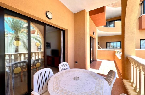 San Miguel de Abona Apartment | Junior Suite with Wifi, AC and pool, well connected in the South of Tenerife