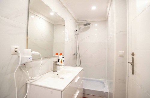 Benalua Hotel | Just Hostel Capsules