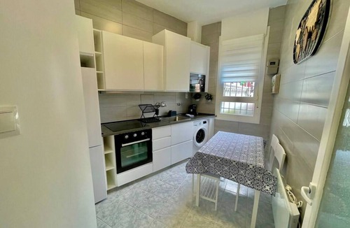 Basurto-Zorroza Apartment | Kai Bilbao - Apt next to the ria