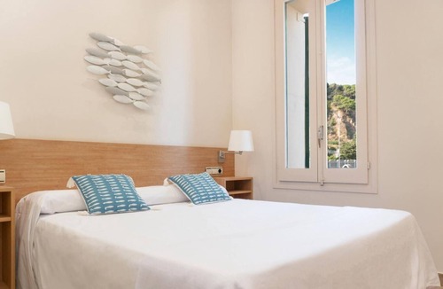 Caldes d'Estrac House | Kalima Beach