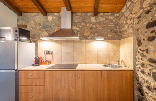 La Vall de Bianya House | L'Aulina 1 at Can Torrotes