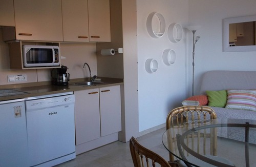 L'Escala Apartment | L'escala: Seafront - Residence with swimming pool - Bay of Roses and Pyrenees views