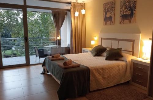Talavera de la Reina Apartment | La Alameda Jardines del Prado -Amplio y con ascensor-